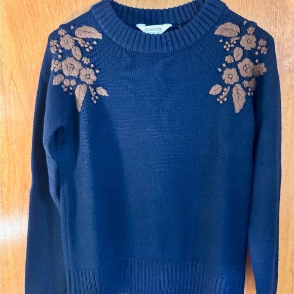 Aventura Women's Lindley Embroidered Sweater- Merino wool blend - Size Small - Picture 3 of 6